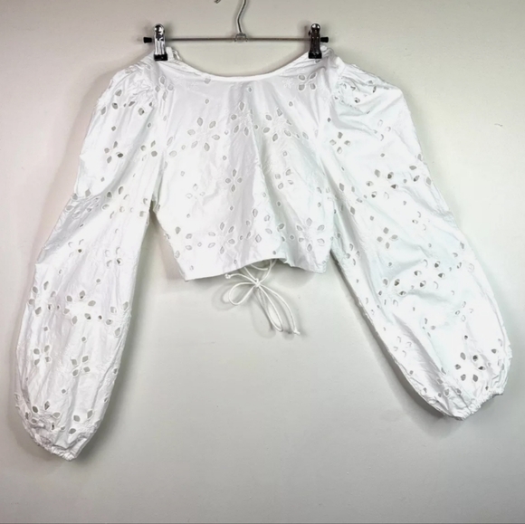 Zara Tops - Zara White Crochet Eyelet Tie Back Cropped Top Size XS